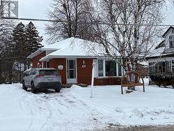 46 GILBERT STREET  Belleville, ON K8P 3H2