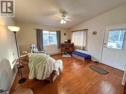 416 Sayward Avenue, Salmo, BC - Indoor