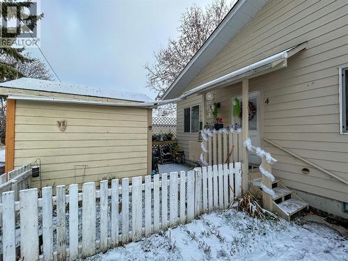 Unit 4 - 416 Sayward Avenue, Salmo, BC - Outdoor With Exterior