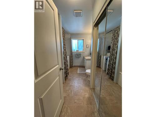 416 Sayward Avenue, Salmo, BC - Indoor