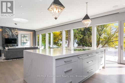 2250 Chancery Lane W, Oakville (Fd Ford), ON - Indoor