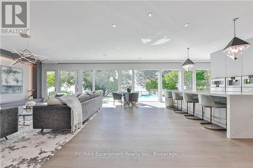 2250 Chancery Lane W, Oakville (Fd Ford), ON - Indoor