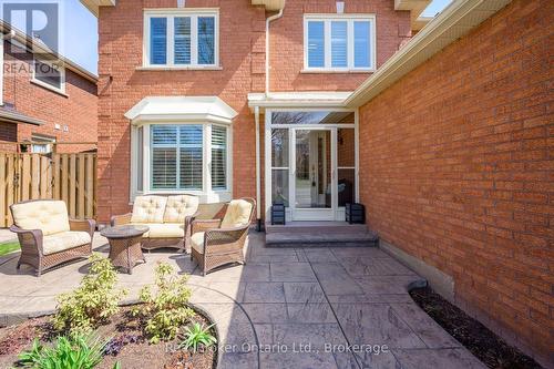 2015 Grosvenor Street, Oakville (Wc Wedgewood Creek), ON - Outdoor With Exterior