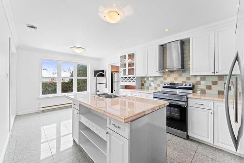 Cuisine - 1576 Ch. St-Charles, Terrebonne (Lachenaie), QC - Indoor Photo Showing Kitchen With Double Sink