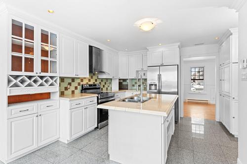 Cuisine - 1576 Ch. St-Charles, Terrebonne (Lachenaie), QC - Indoor Photo Showing Kitchen With Double Sink