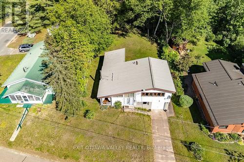 3 Newton Crescent, Deep River, ON - Outdoor