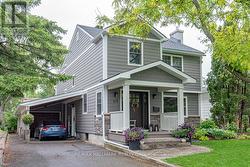 875 KINGSMERE AVENUE  Ottawa, ON K2A 3J8