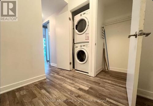 1110 - 20 Bruyeres Mews, Toronto, ON - Indoor Photo Showing Laundry Room