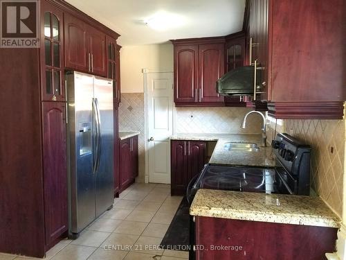 Main Floor - 182 Confederation Drive, Toronto, ON - Indoor Photo Showing Kitchen With Double Sink