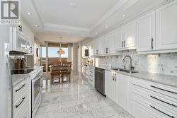 Renovated kitchen, eating area w pond view! - 