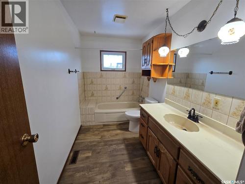 106 Alexander Bay, Kipling, SK - Indoor Photo Showing Bathroom