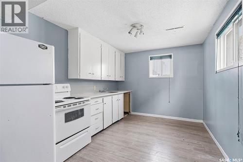 2410 Melrose Avenue, Saskatoon, SK - Indoor Photo Showing Kitchen