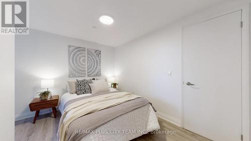 517 - 10 Gibbs Road, Toronto, ON - Indoor Photo Showing Bedroom