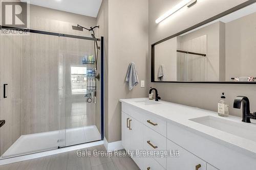 602 - 361 Quarter Town Line, Tillsonburg, ON - Indoor Photo Showing Bathroom