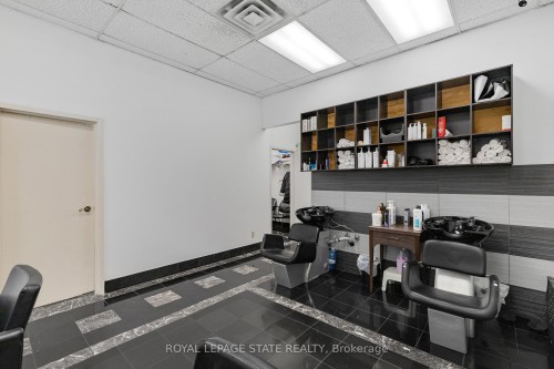 665 Plains Road E, Burlington, ON 