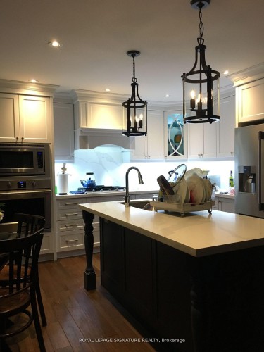 30 Chiswell Crescent, Toronto, ON - Indoor Photo Showing Kitchen With Double Sink