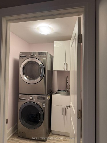 30 Chiswell Crescent, Toronto, ON - Indoor Photo Showing Laundry Room