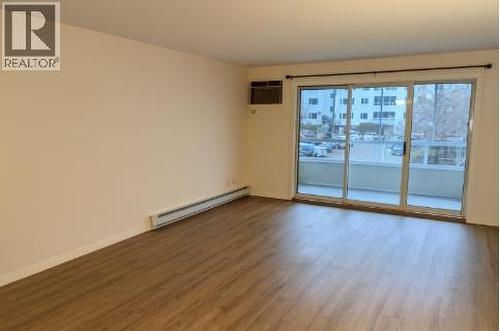 1329 Klo Road Unit# 220, Kelowna, BC - Indoor Photo Showing Other Room