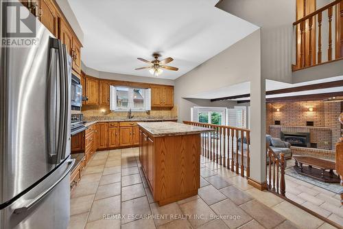 369 Federal Street, Hamilton, ON - Indoor Photo Showing Kitchen