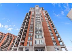 #402 9020 JASPER AV NW  Edmonton, AB T5H 3S8