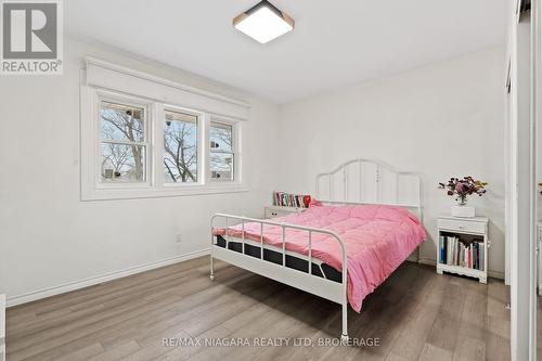 25 Masterson Drive, St. Catharines (Glendale/Glenridge), ON - Indoor Photo Showing Bedroom
