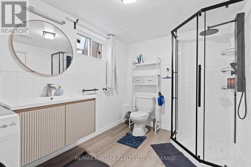 25 Masterson Drive, St. Catharines (Glendale/Glenridge), ON - Indoor Photo Showing Bathroom