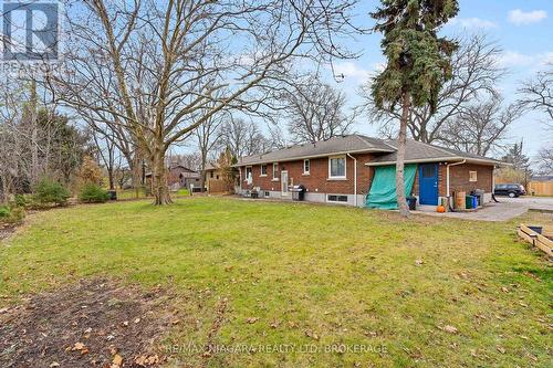 25 Masterson Drive, St. Catharines (Glendale/Glenridge), ON - Outdoor