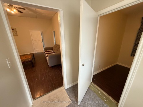 75 Old Mosley Street, Wasaga Beach, ON - Indoor Photo Showing Other Room