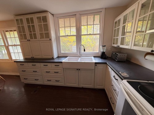 75 Old Mosley Street, Wasaga Beach, ON - Indoor Photo Showing Kitchen