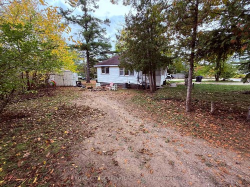 75 Old Mosley Street, Wasaga Beach, ON - Outdoor
