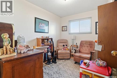 23 John East Avenue, Saskatoon, SK - Indoor