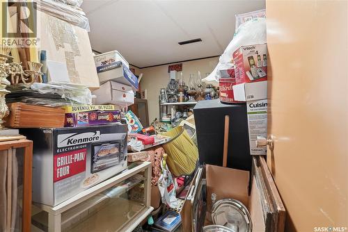 23 John East Avenue, Saskatoon, SK - Indoor
