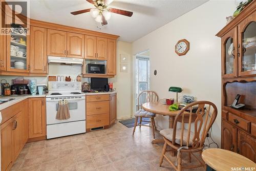 23 John East Avenue, Saskatoon, SK - Indoor Photo Showing Kitchen