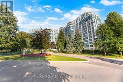 613 - 7825 BAYVIEW AVENUE  Markham, ON L3T 7N2