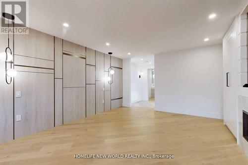 725 Gardner Avenue, Mississauga, ON - Indoor Photo Showing Other Room