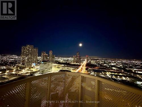 3707 - 8 Interchange Way, Vaughan, ON - Outdoor With View