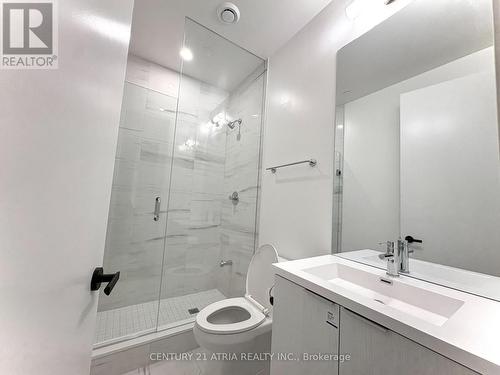 3707 - 8 Interchange Way, Vaughan, ON - Indoor Photo Showing Bathroom