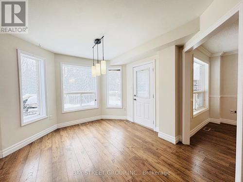 28 Shalom Way, Barrie, ON - Indoor Photo Showing Other Room