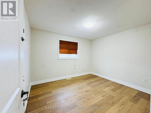 28 Shalom Way, Barrie, ON - Indoor Photo Showing Other Room