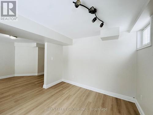 28 Shalom Way, Barrie, ON - Indoor Photo Showing Other Room
