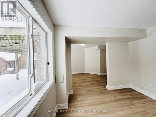 28 Shalom Way, Barrie, ON - Indoor Photo Showing Other Room