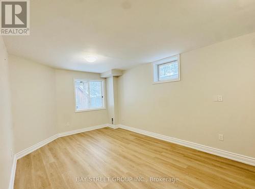 28 Shalom Way, Barrie, ON - Indoor Photo Showing Other Room