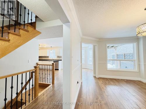 28 Shalom Way, Barrie, ON - Indoor Photo Showing Other Room