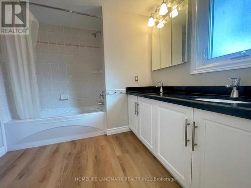 2149 Constance Drive, Oakville, ON - Indoor Photo Showing Bathroom