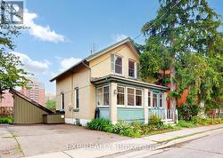 DETACHED HOUSE * PRICED  TO SELL! - 