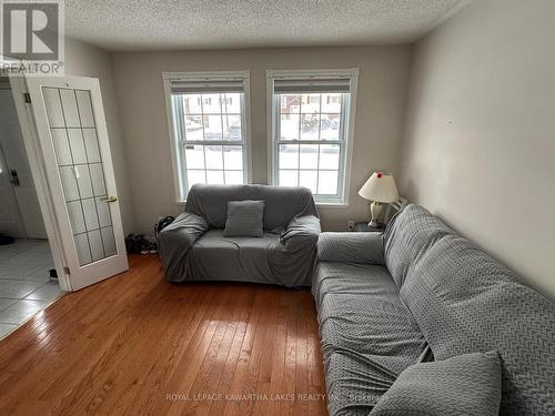 Living Room - 1539 Cherryhill Road, Peterborough (Monaghan Ward 2), ON - Indoor Photo Showing Living Room