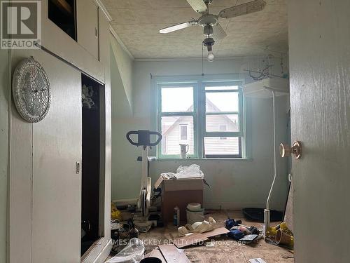 979 Lea Street, Pembroke, ON - Indoor Photo Showing Other Room