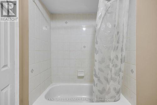 Upper - 173 Lockwood Road, Brampton, ON - Indoor Photo Showing Bathroom