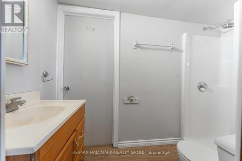 3960 Farmers Way, Ottawa, ON - Indoor Photo Showing Bathroom