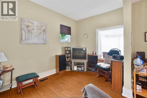 25 Forest Street, Chatham, ON - Indoor